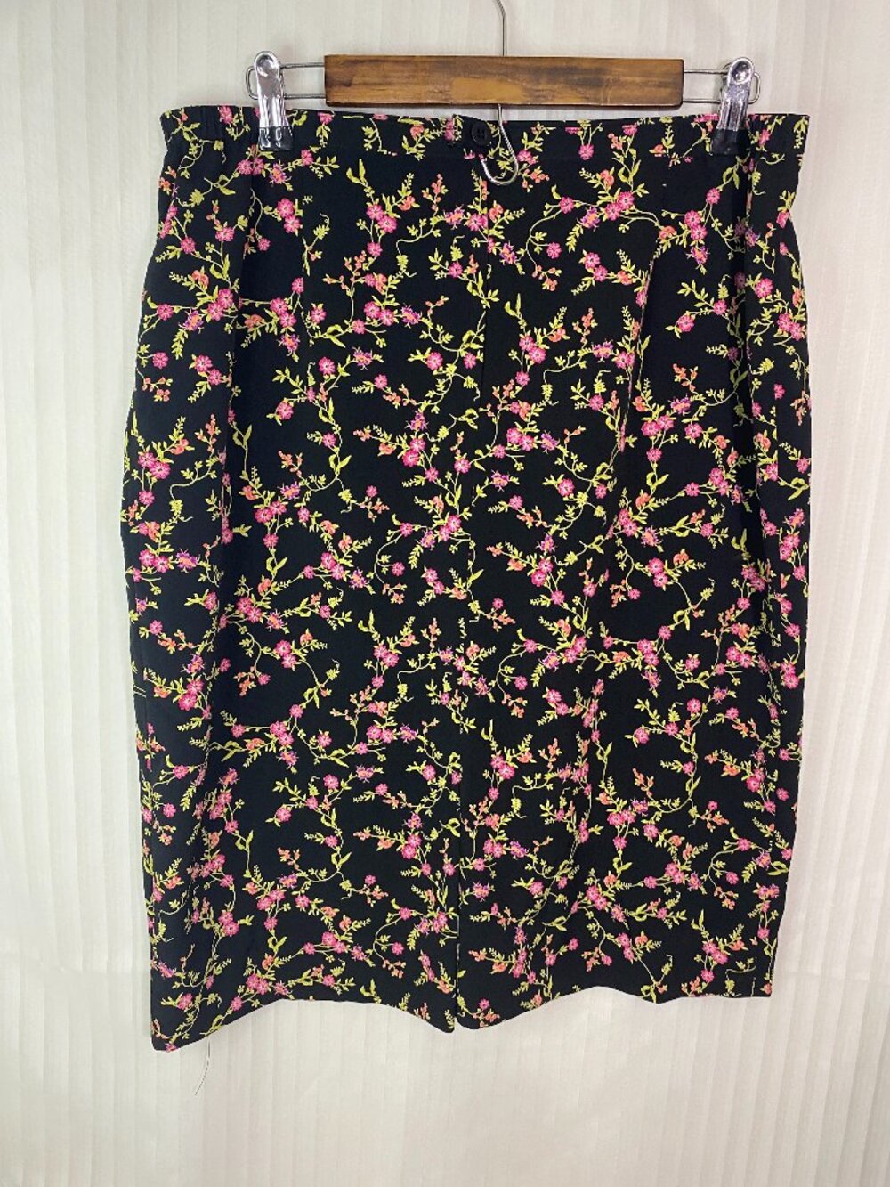 Joan Leslie Women’s Size 16 Black Floral Midi Skirt Pink Green Vintage